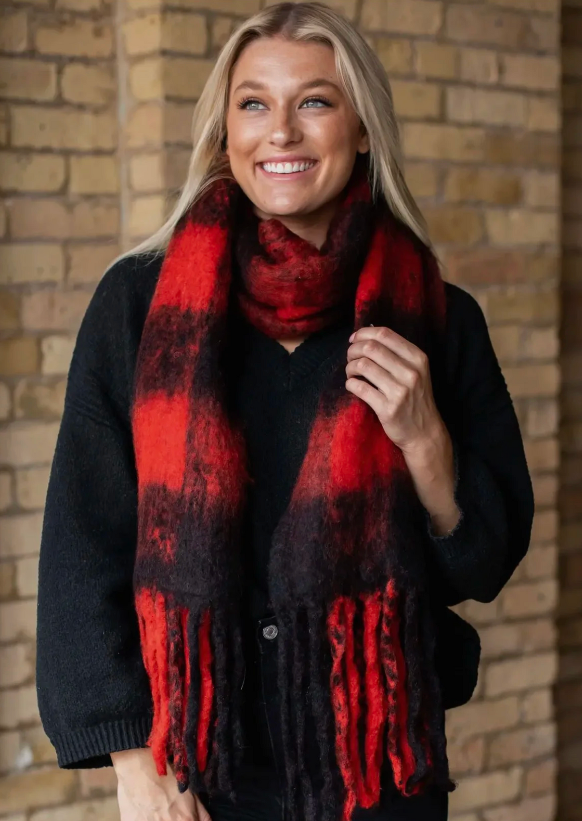 Cable Knit Mittens - Red